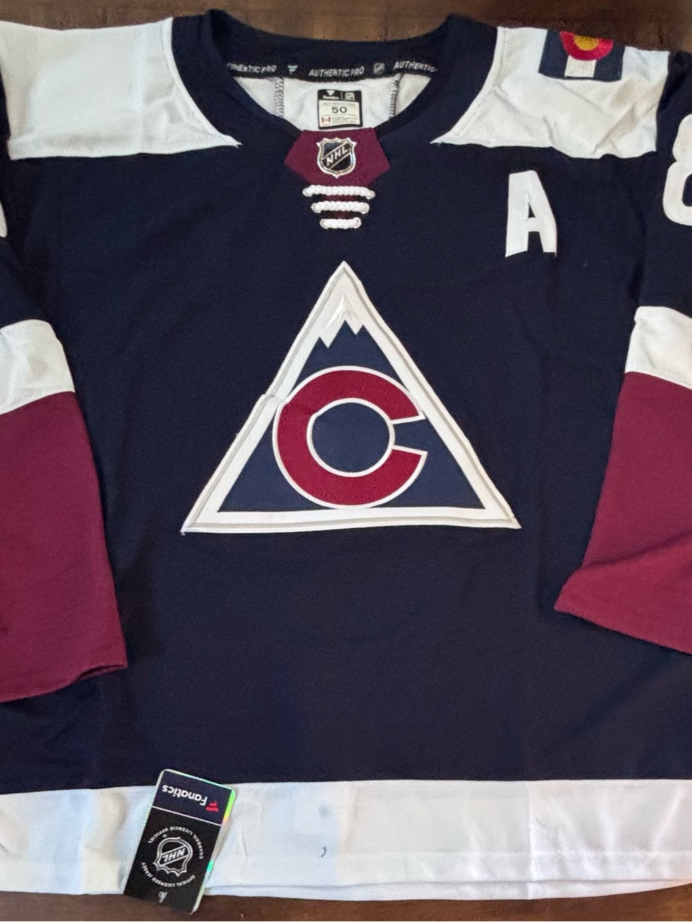 Colorado Avalanche Alternate Cale Makar Jersey Adult Size Medium (50) NWT